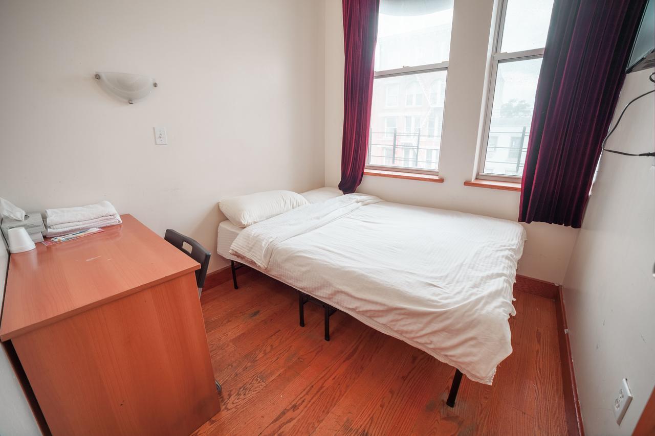 Hostal U.s. Pacific